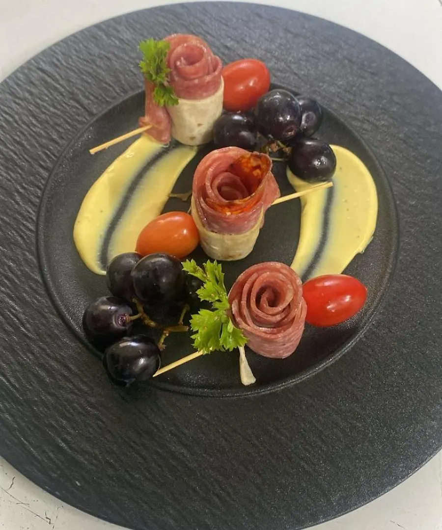 Solmi Rooms Calero アパート